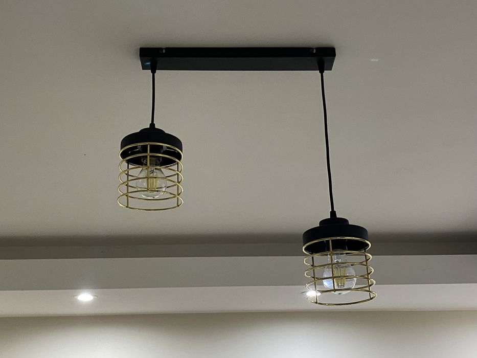 Lampa loftowa czarna złota wisząca, do salonu, do kuchni, do pokoju