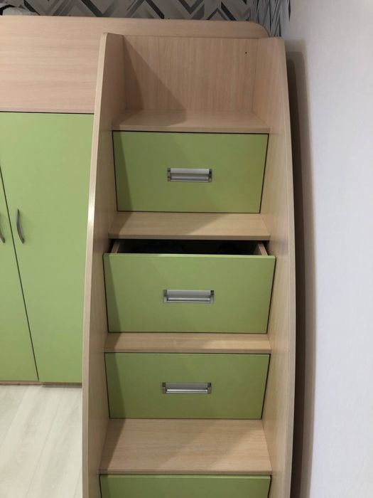 Детский уголок/////