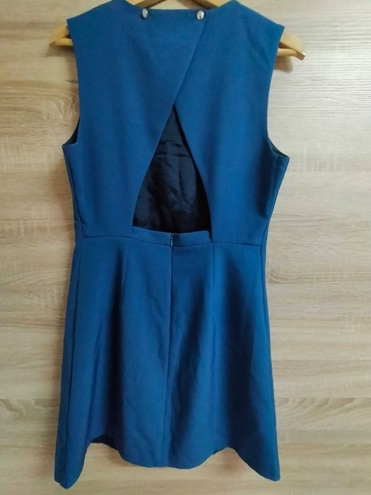 Vestido curto excelente