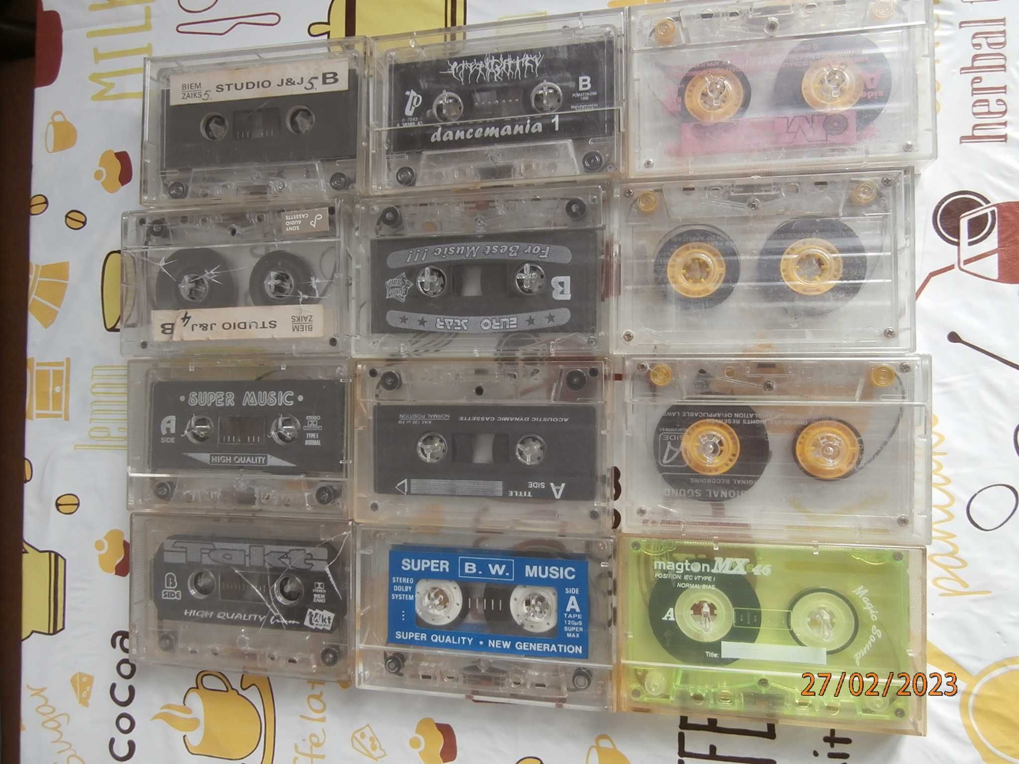 Kasety Magnetofonowe lata 80-90 - 12 sztuk + pudełko zbiorcze
