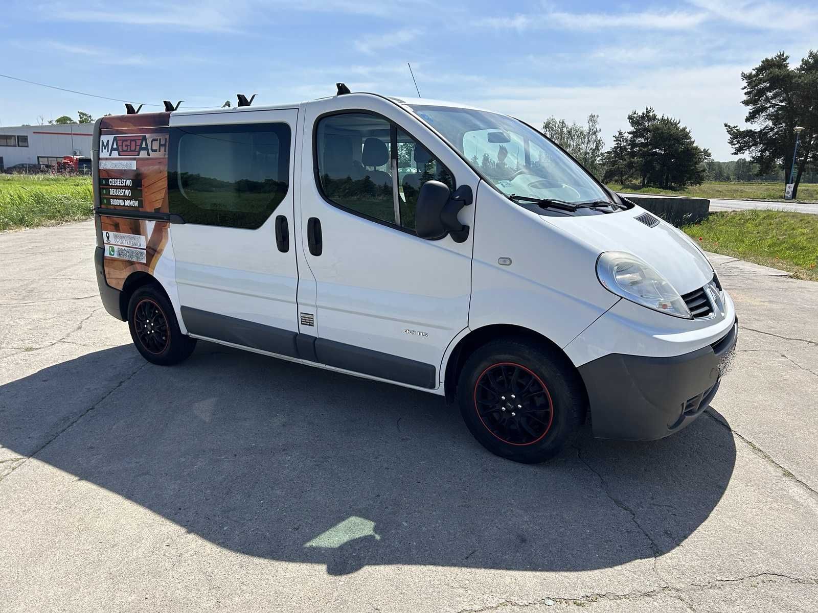 Renault Trafic 2,0 DCI brygadówka VAT 23% 6 osobowy klima