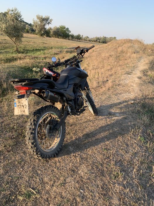 Продаю эндуро shineray 250 cc