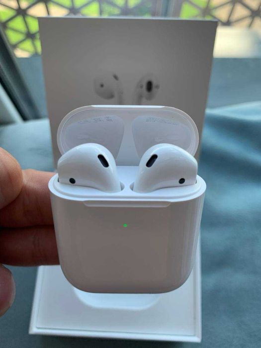 Оригінал AirPods 2 є чек і гарантія, повний комплект