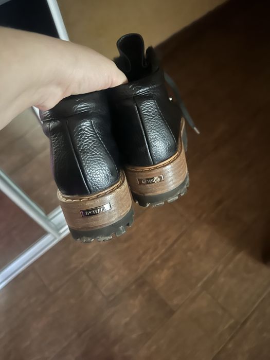 Продам черевики від Le Silla