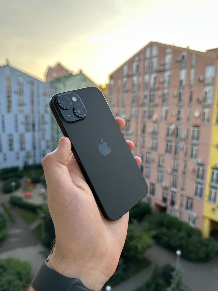 98% Аккум Идеал iPhone 15 128Gb Black Айфон