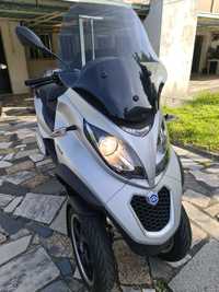 Piaggio MP3 300 ie