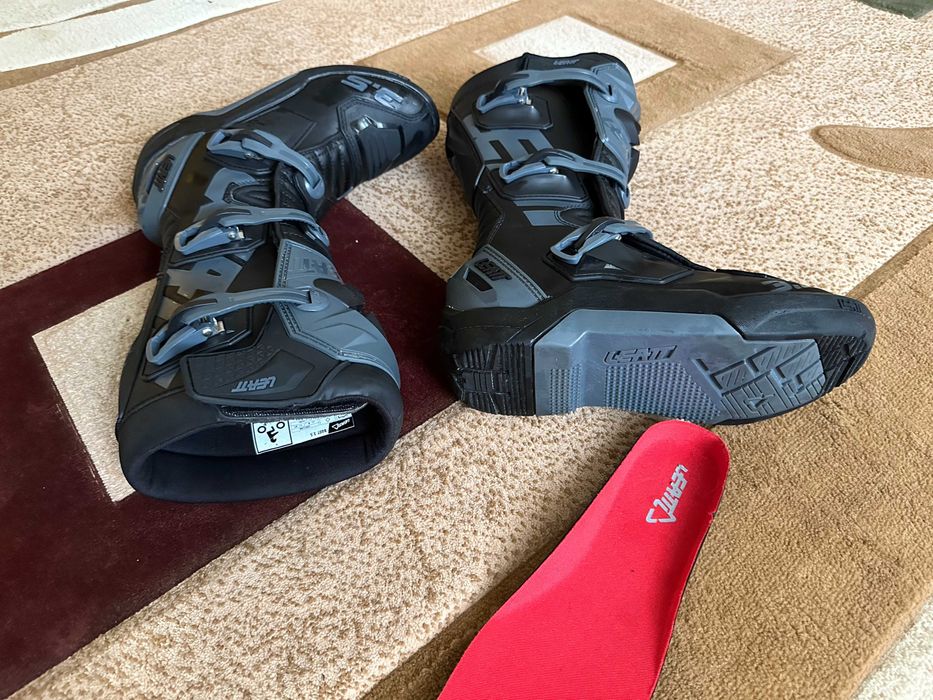 alpinestars sm5  Gaerne GX1  Raven Champion LEATT 3.5 Acerbis  KTM