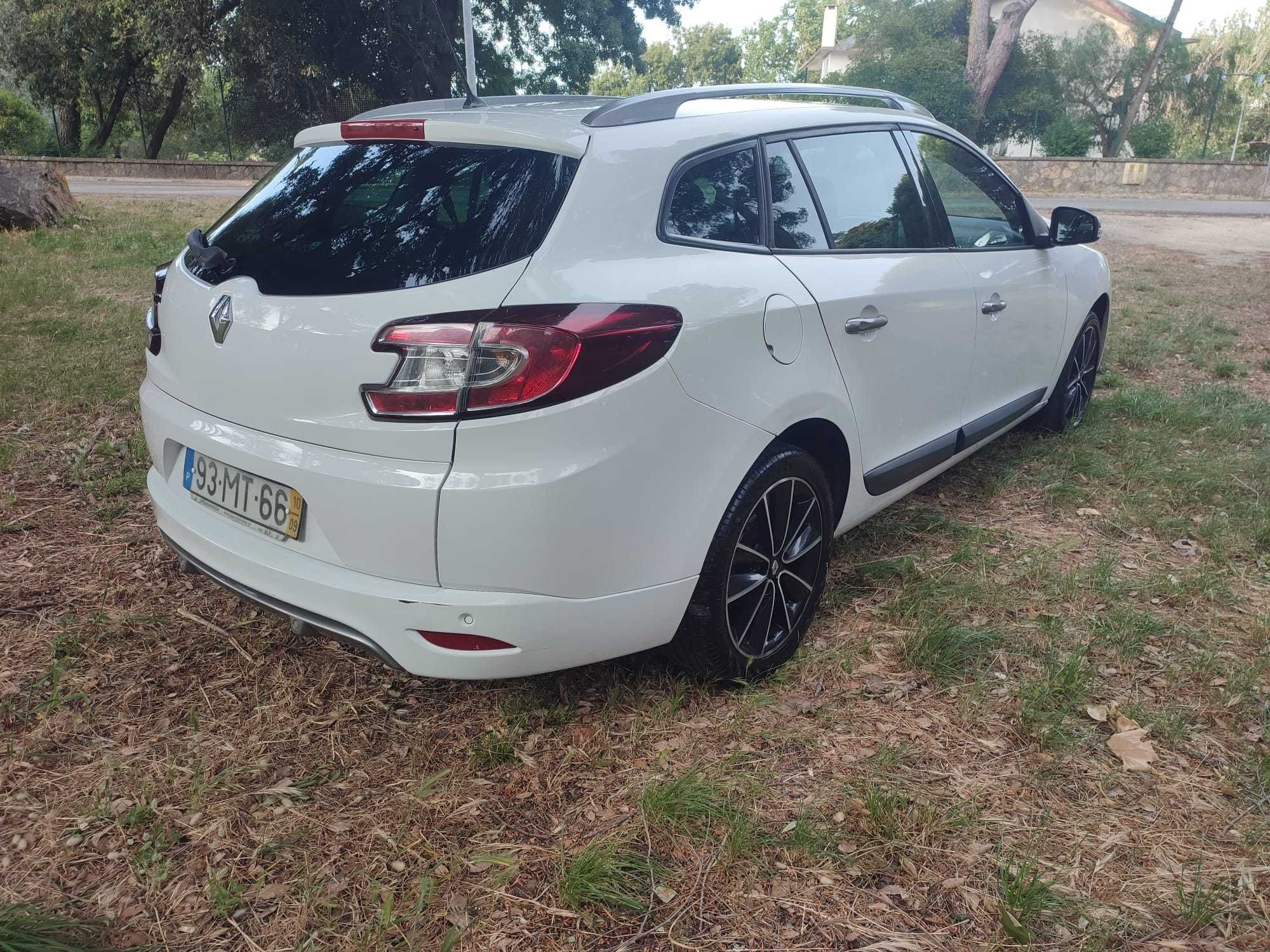 Renault Megane Sport Tourer 1.5DCI a partir de 88.65€/mês