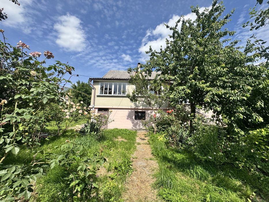 Продам господарство в м.Кременець Тернопільщина