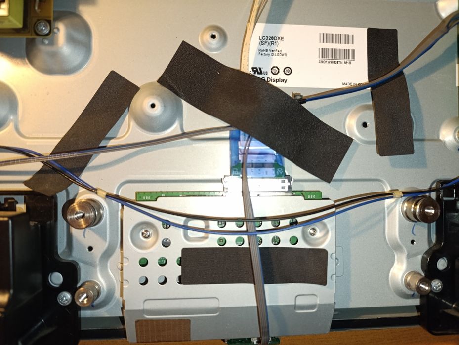 Телевізор LG32LN541U на запчастини