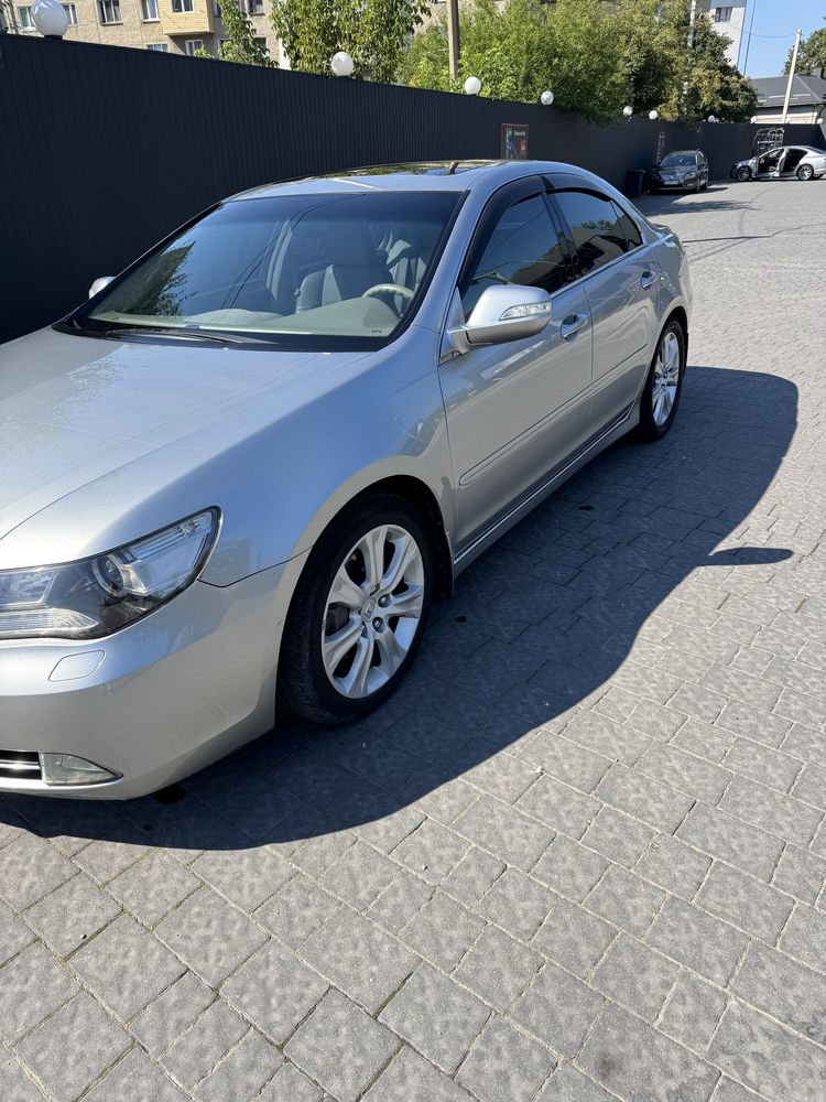 Продам Honda Legend