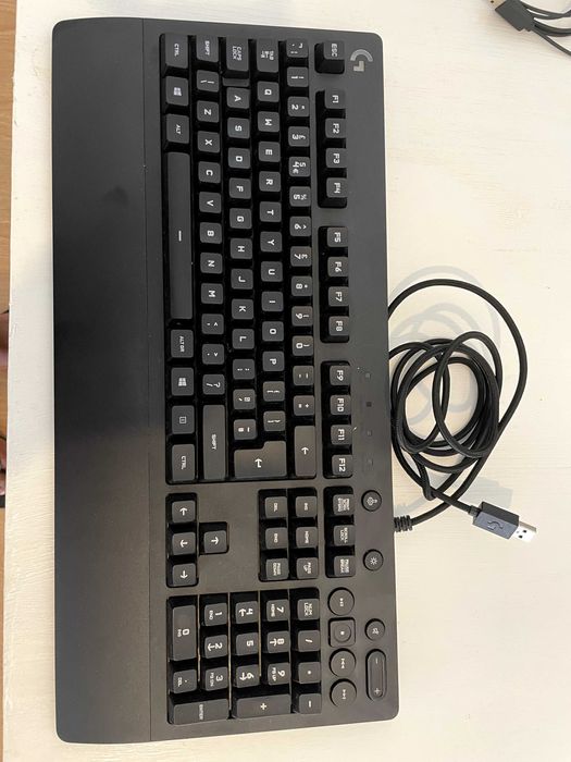 Teclado Logitech G213 - Gaming