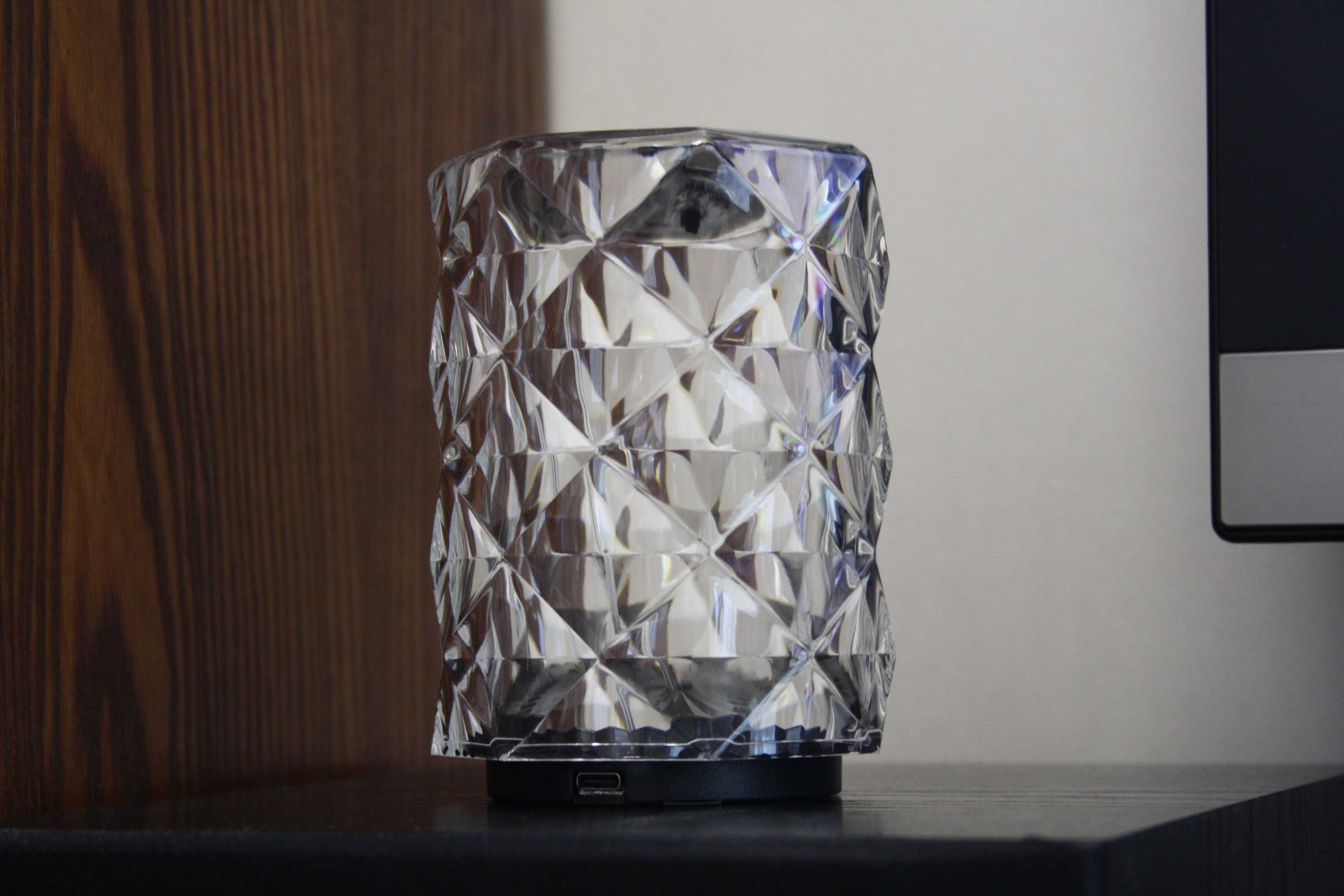 Декоративная настольная лампа с пультом ДУ
