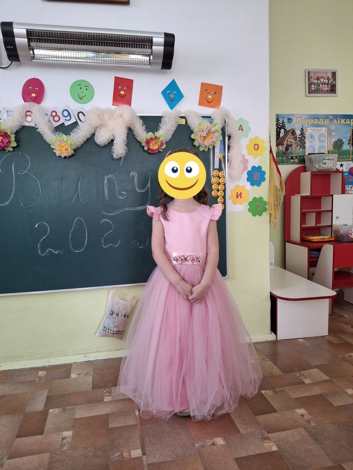 Плаття на випускний в садочок