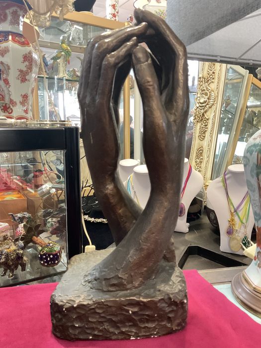 Escultura em bronze altura de 39 cm