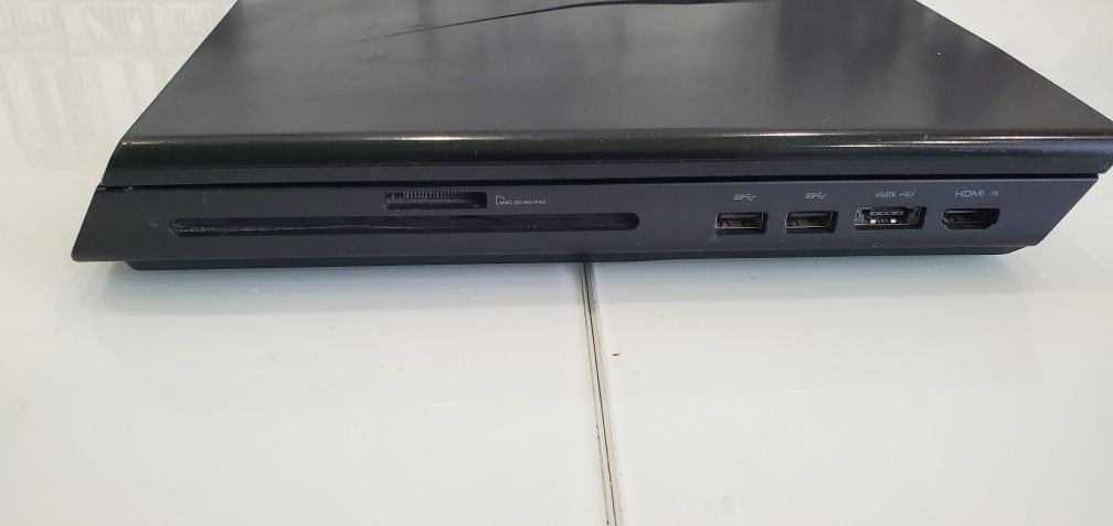 Ноутбук Alienware  17.3" Core i7 3 gen 16Gb/64GbSSD+1000Gb/Nvidia 2 GB