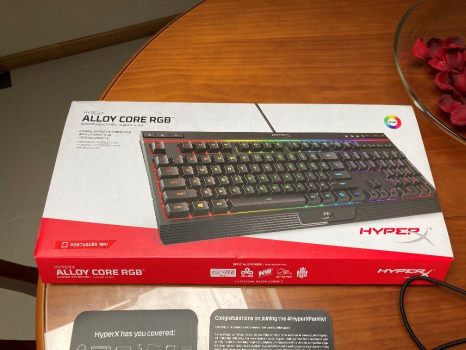 Teclado de membrana para jogos RGB HyperX Alloy Core