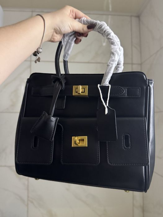 Сумочка у стилі Balenciaga Bel air