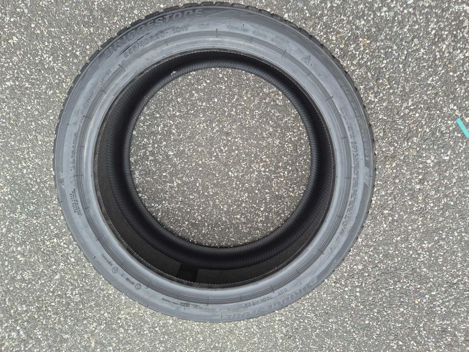 2x OPONY ZIMOWE 255/40/20 bridgestone Blizzak LM001 XL (M0-S) B-Silent