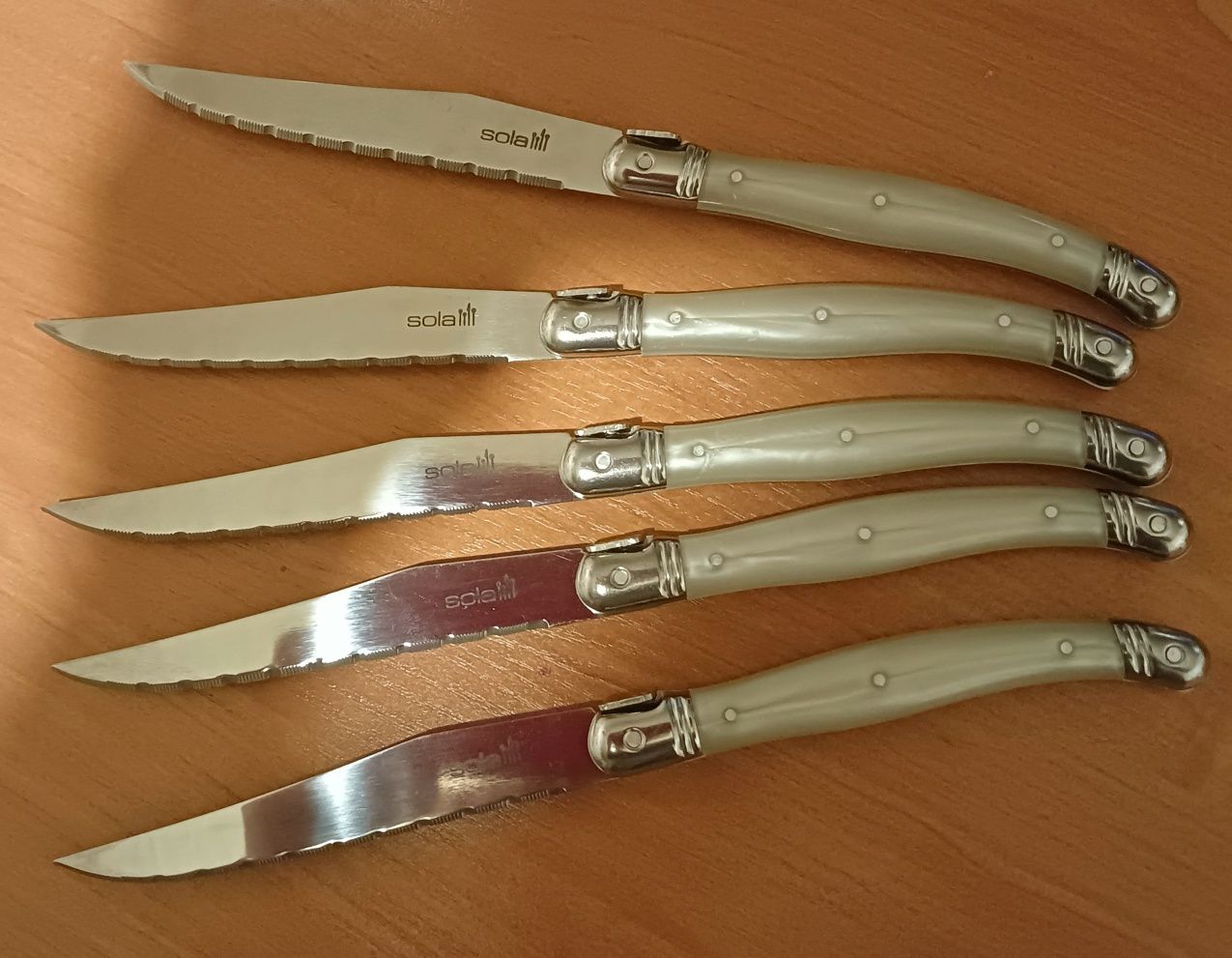 Zestaw 5 noży do steków