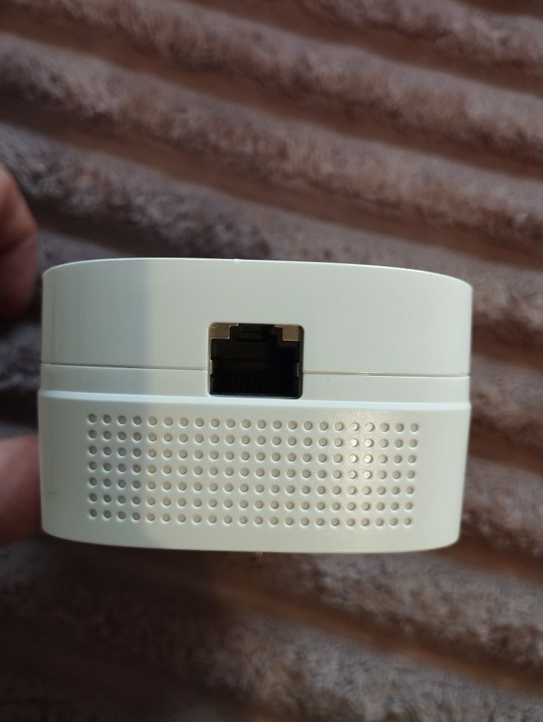 Powerline адаптери TP-Link TL-PA8010P