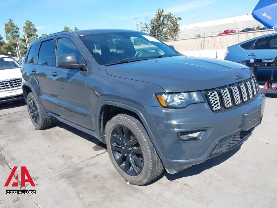Jeep Grand Cherokee doinwestowany / 1 właściciel / ASO / niski przebieg / Alcantara