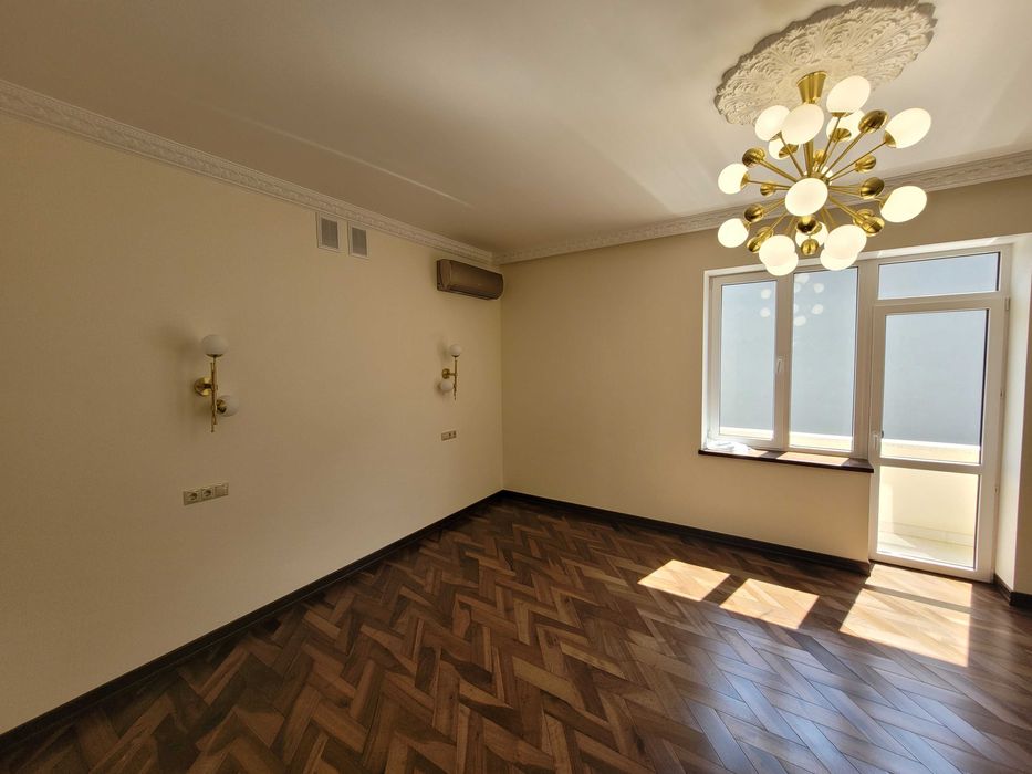 Продаж будинку біля центру та парку Шевченка