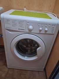 Pralka indesit IWSC51052