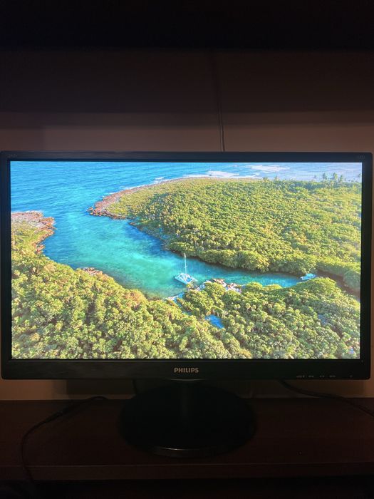 Монітор Philips 24 дюйма MODEL 243V5