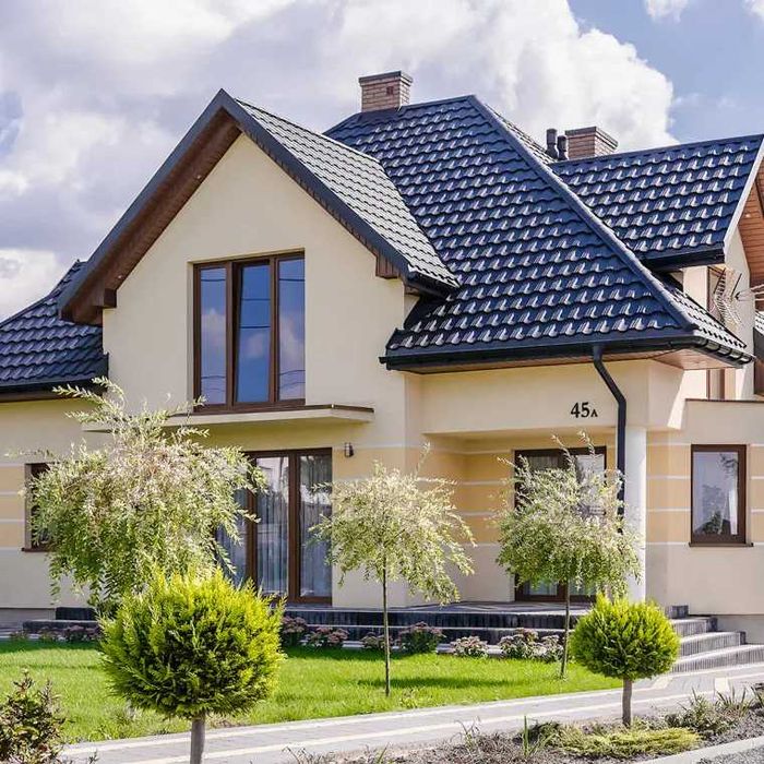 GERMANIA SIMETRIC - unikalne, potrójne przetłoczenia blachodachówki.