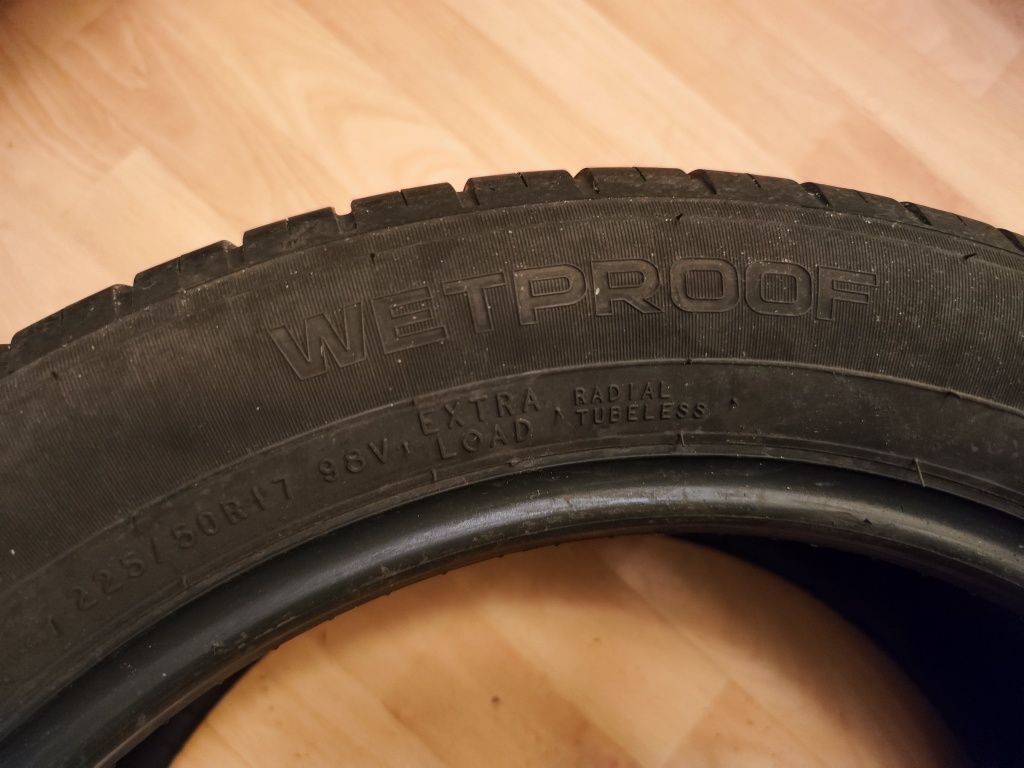 Opony letnie Nokian Wetproof 225/50 R17 98 V Extra Load