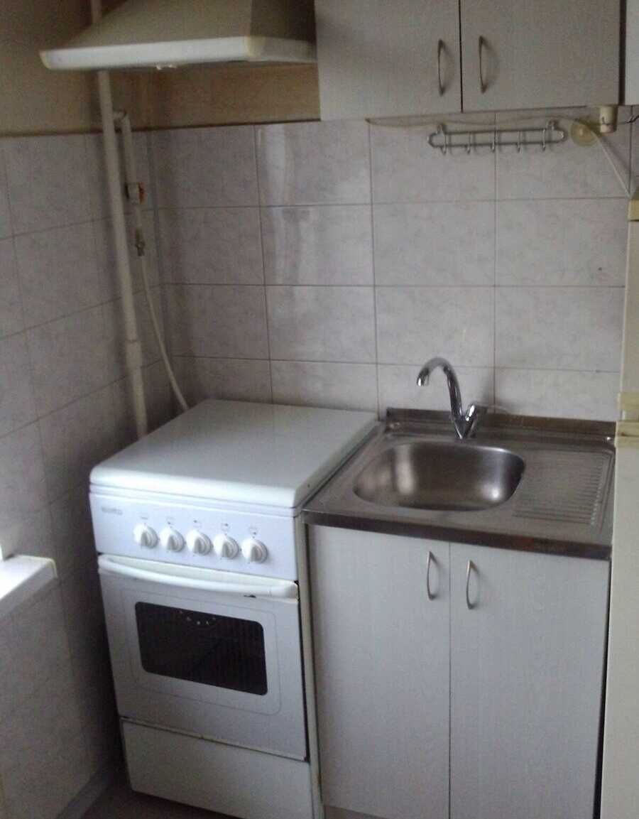 Продаж 1к квартири Нововокзальна 19 Центр метро Олімпійська