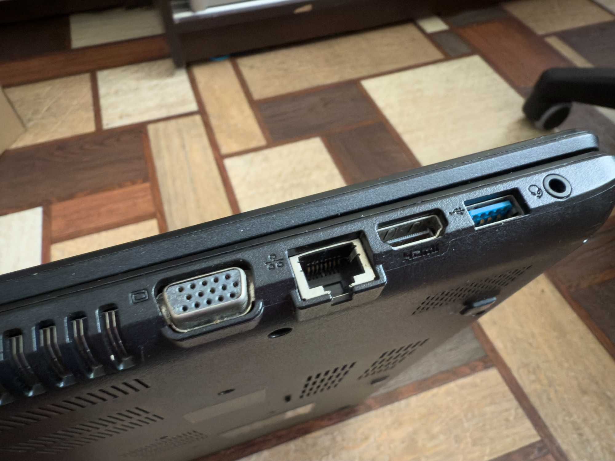 Ноутбук Acer Aspire E5-521-26TB