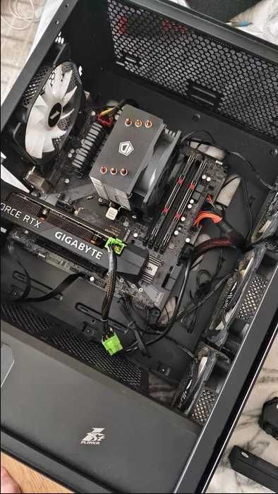1st Player / Ryzen 5600 /RTX 3060 / B450 / 32Gb ram / 512Gb m2