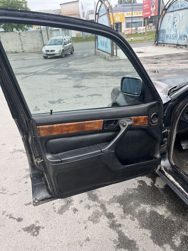Бмв е32  735i на менханике