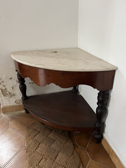 Movel antigo de canto (dois)