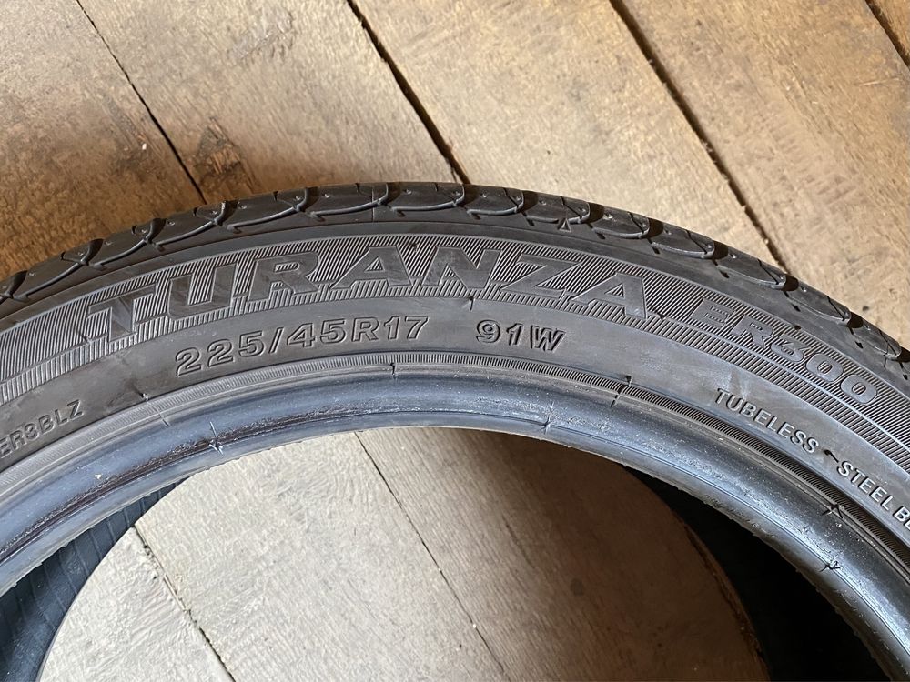 Літня резина шини (пара) 225/45R17 BRIDGESTONE 7мм