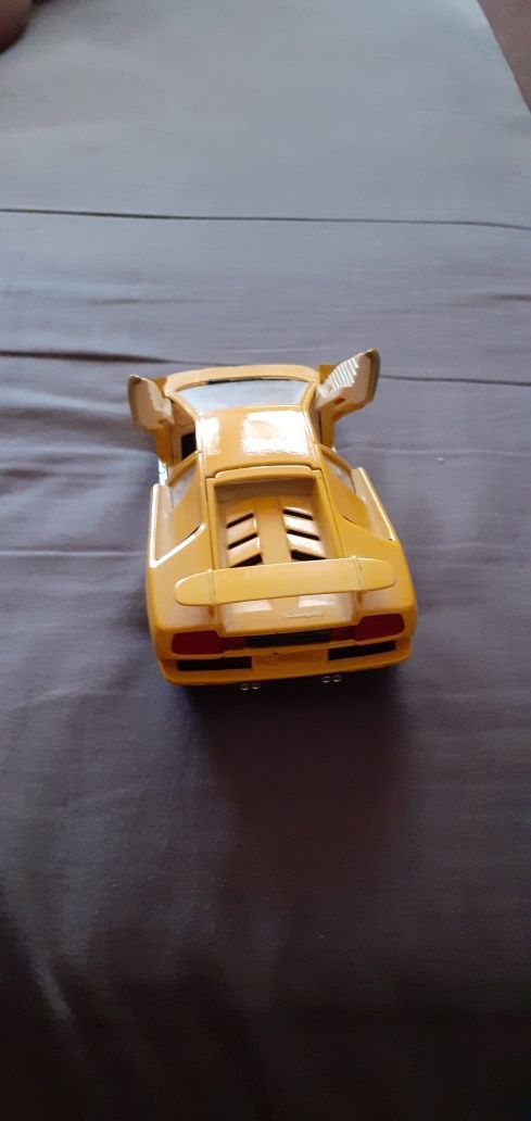 Lamborghini Diablo duży met. model