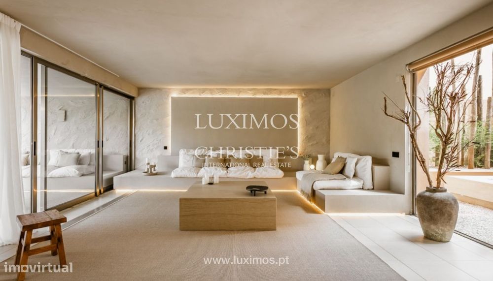 Exclusiva Moradia V4, à venda na Herdade dos Salgados, Algarve