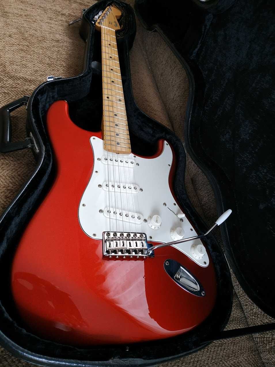 Gitara elektryczna Fender Standard Stratocaster Japan 1994 + case CAR