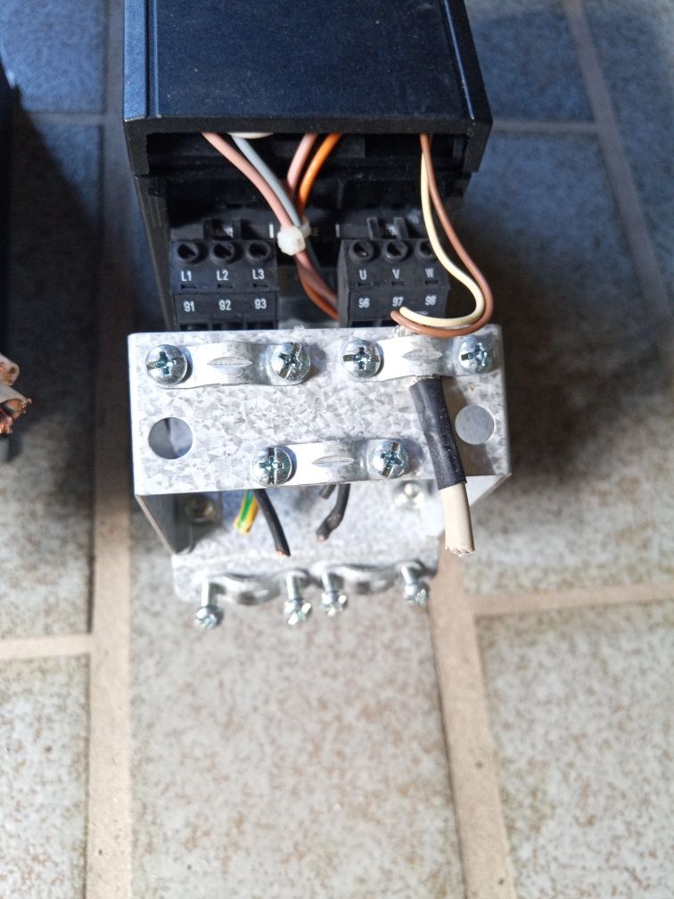 Falownik Danfoss VLT 2800