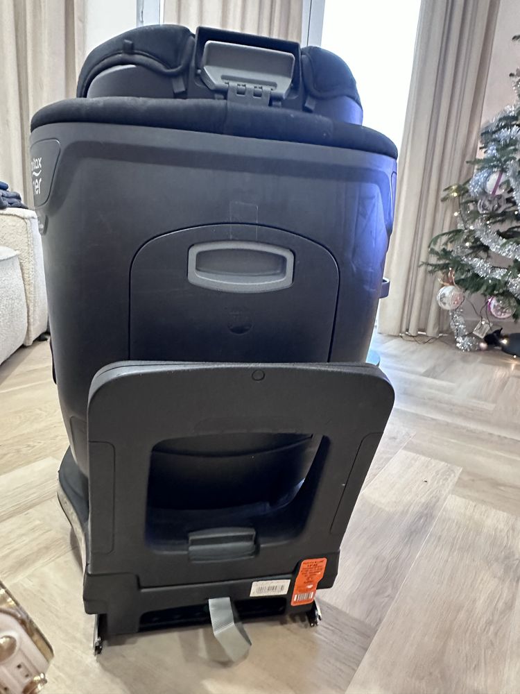 Fotelik samochodowy Britax Romer DualFix M i-size, czarny