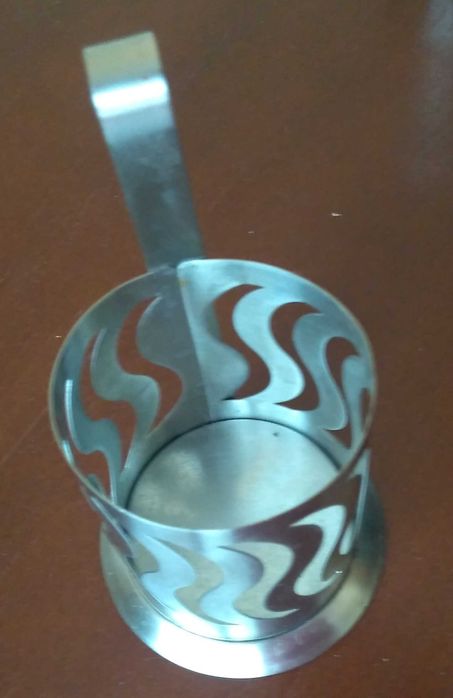 Подстаканники нержавейка cовреременны Три штуки все разные.