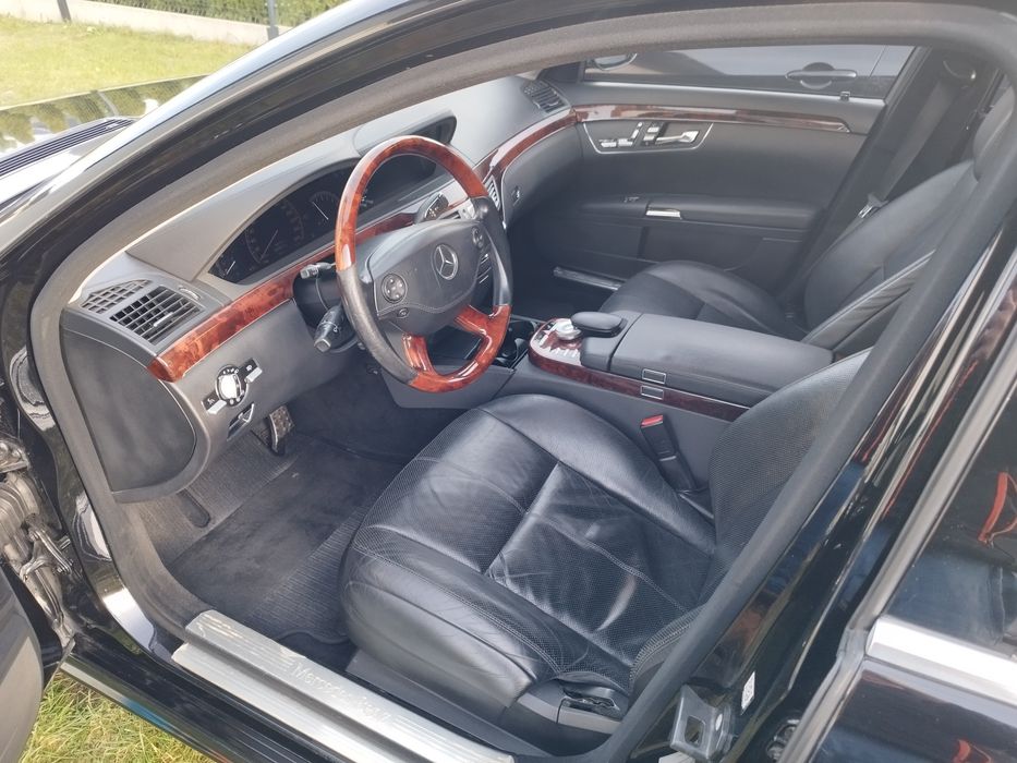 Salon Polska 4MATIC 4,7 V8 340kM , LONG,