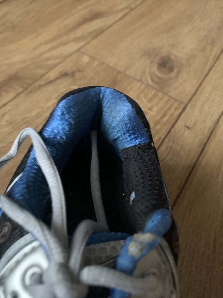 Asics 41,5 розмір made in china