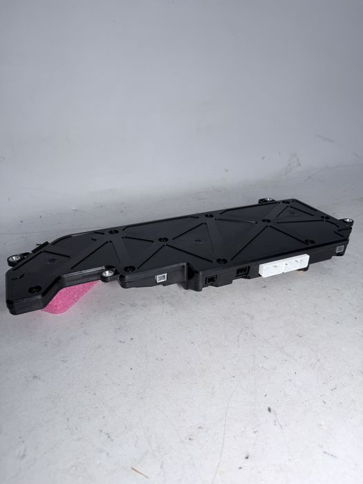 Контролер высоковольтной батареи BMS Tesla model  3