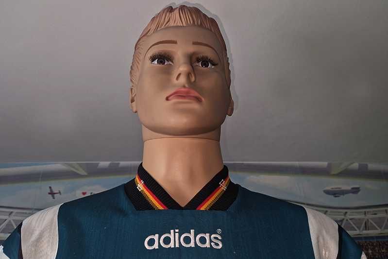 Niemcy DFB Adidas Official Gament 1996-98 eliminacje MŚ 1998 away S/M