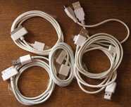 Кабелі Apple 30-pin  синхронізації  зарядки старих моделей  Apple.
