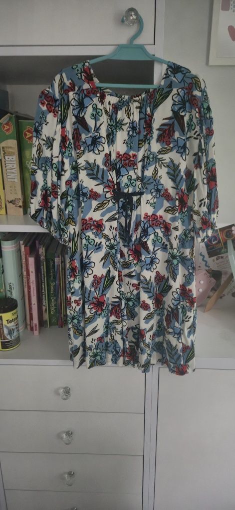 Sukienka zara 140 piękna elegancka