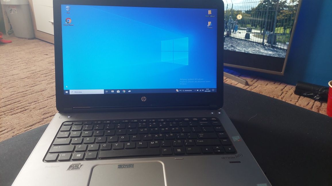 HP ProBook 640 g1, 2 ladowarki i stacja dokująca na konsolę do gier